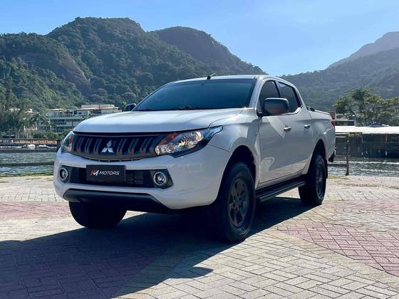 MITSUBISHI L200 TRITON 2.4 16V TURBO DIESEL SPORT GL CD 4P 4X4 MANUAL MITSUBISHI L200 TRITON 2.4 16V TURBO DIESEL SPORT GL CD 4P 4X4 MANUAL